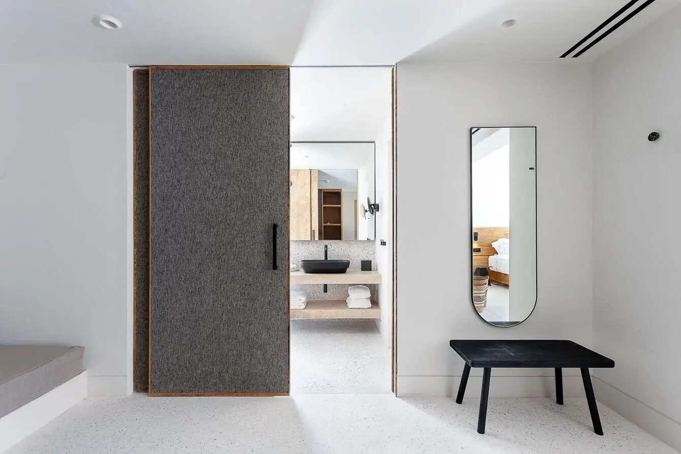 Photo - Noūs Santorini