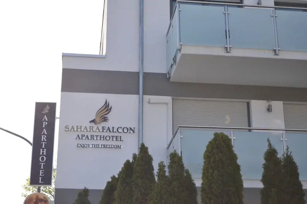 Foto - Sahara Falcon