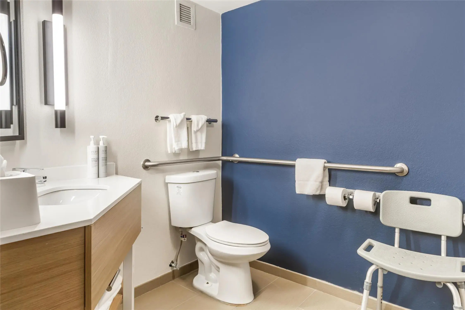 Photo - Spark by Hilton Atlanta Airport South College Park