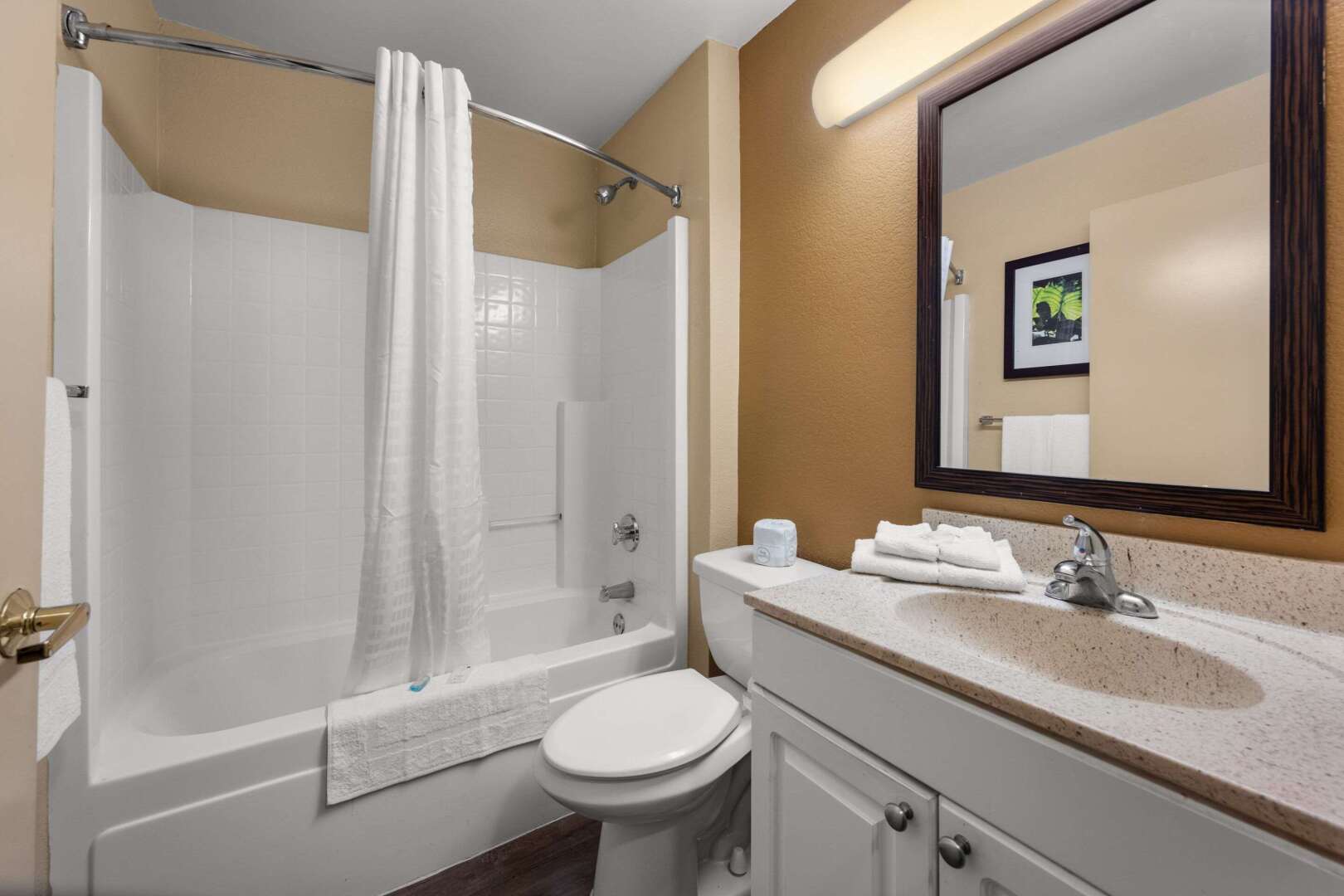 Foto - Suburban Studios Houston North I-45