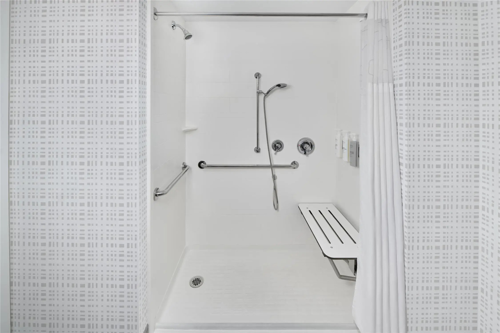 Photo - Hampton Inn & Suites Syracuse North Airport Area
