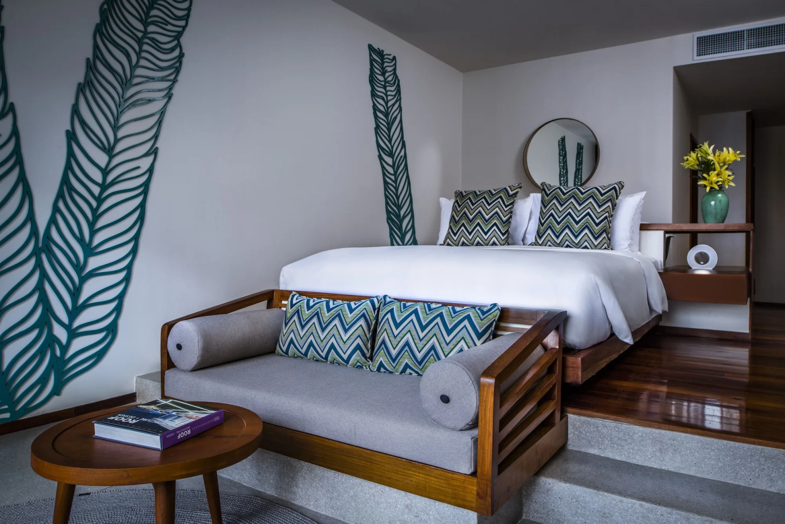 Photo - The Aviary Hotel