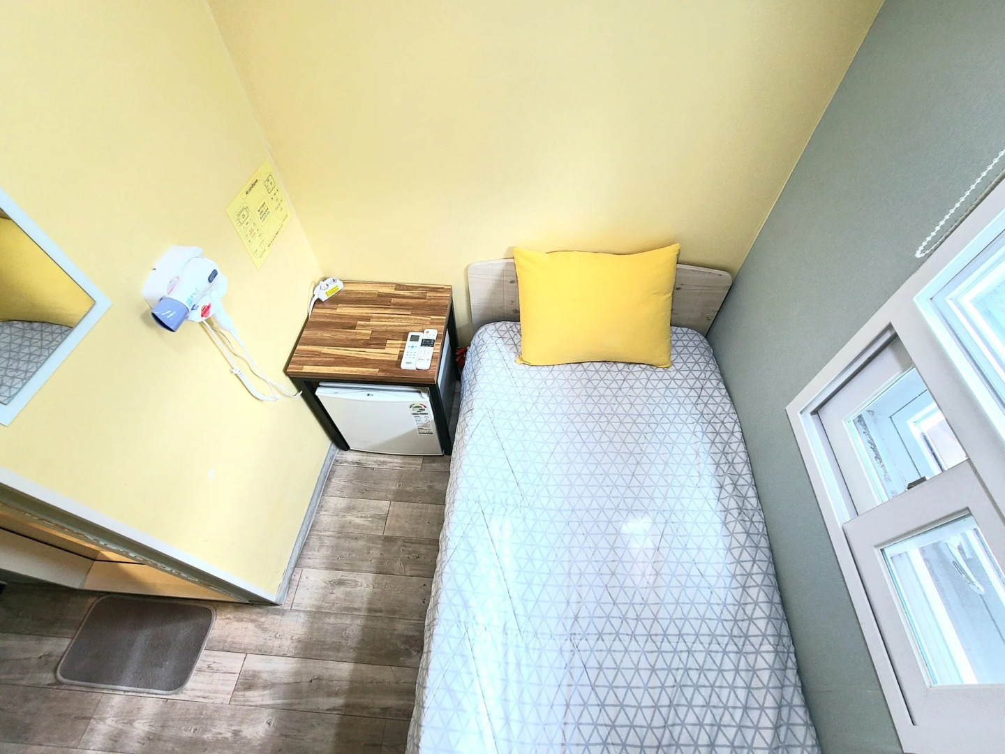 Foto - Hostel Tommy 50 off sale for 10th Anniversary on 2026