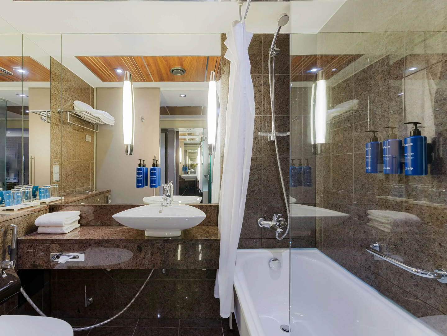 Foto - Radisson Blu Hotel Olümpia