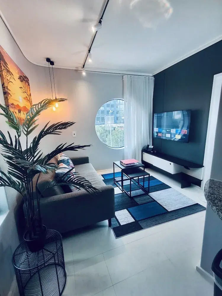 Photo - Urban Elephant Express, The Flamingo