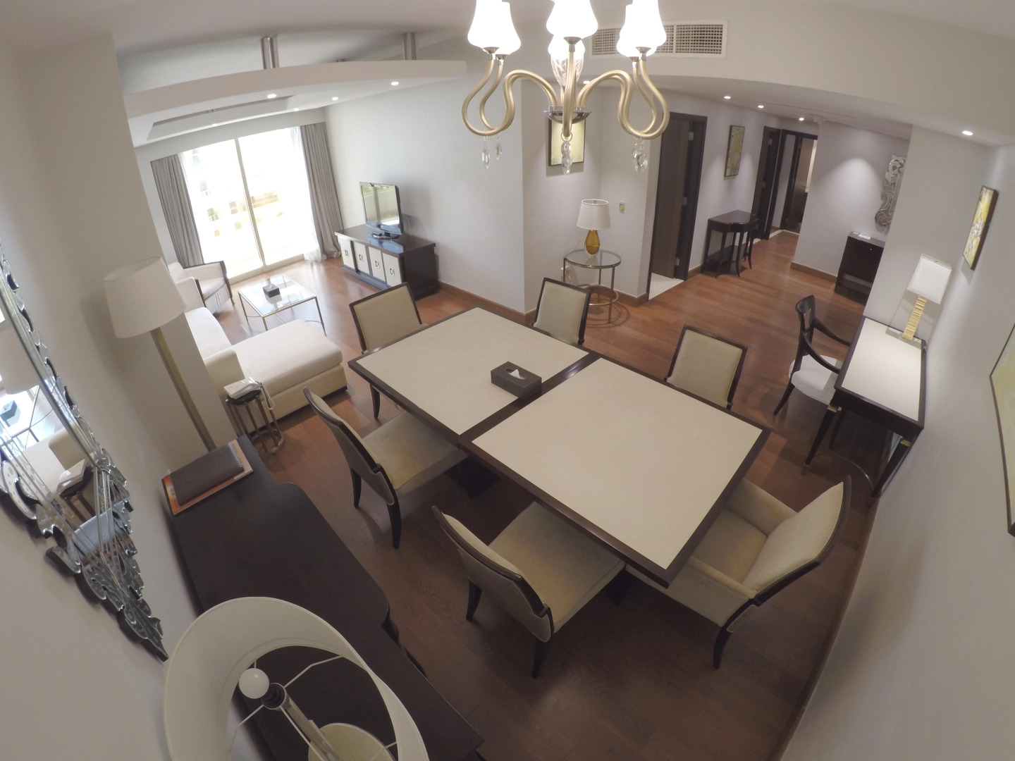 Foto - Number One Tower Suites