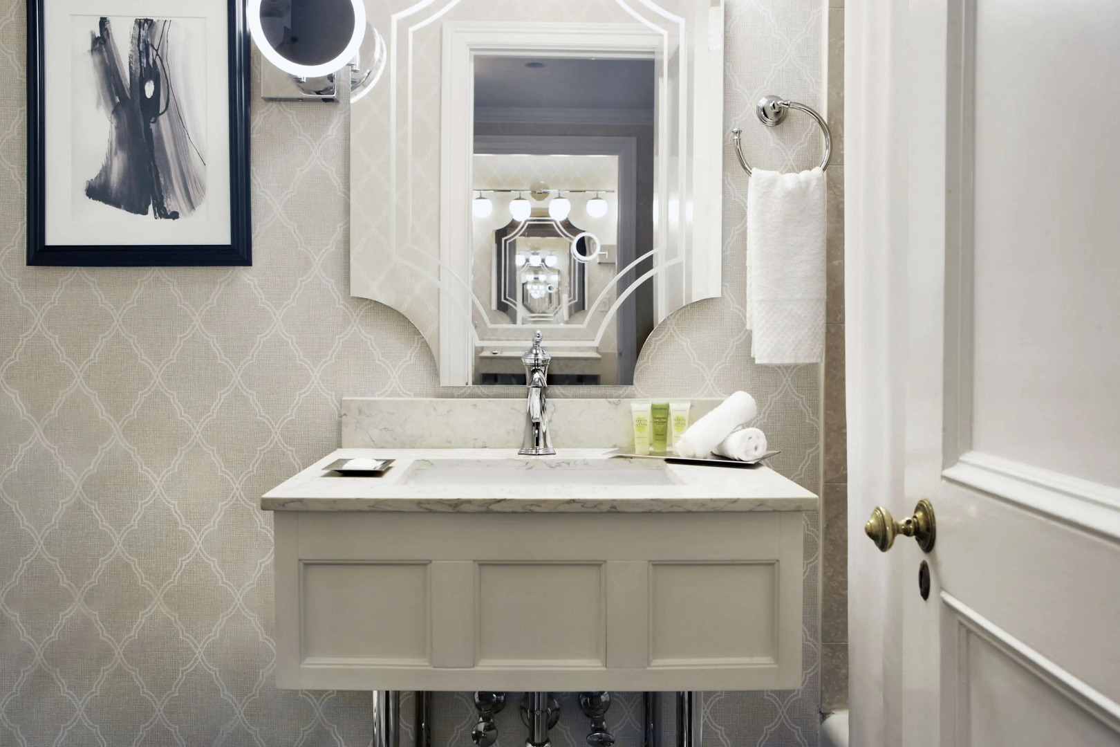 Photo - The Drake Hotel