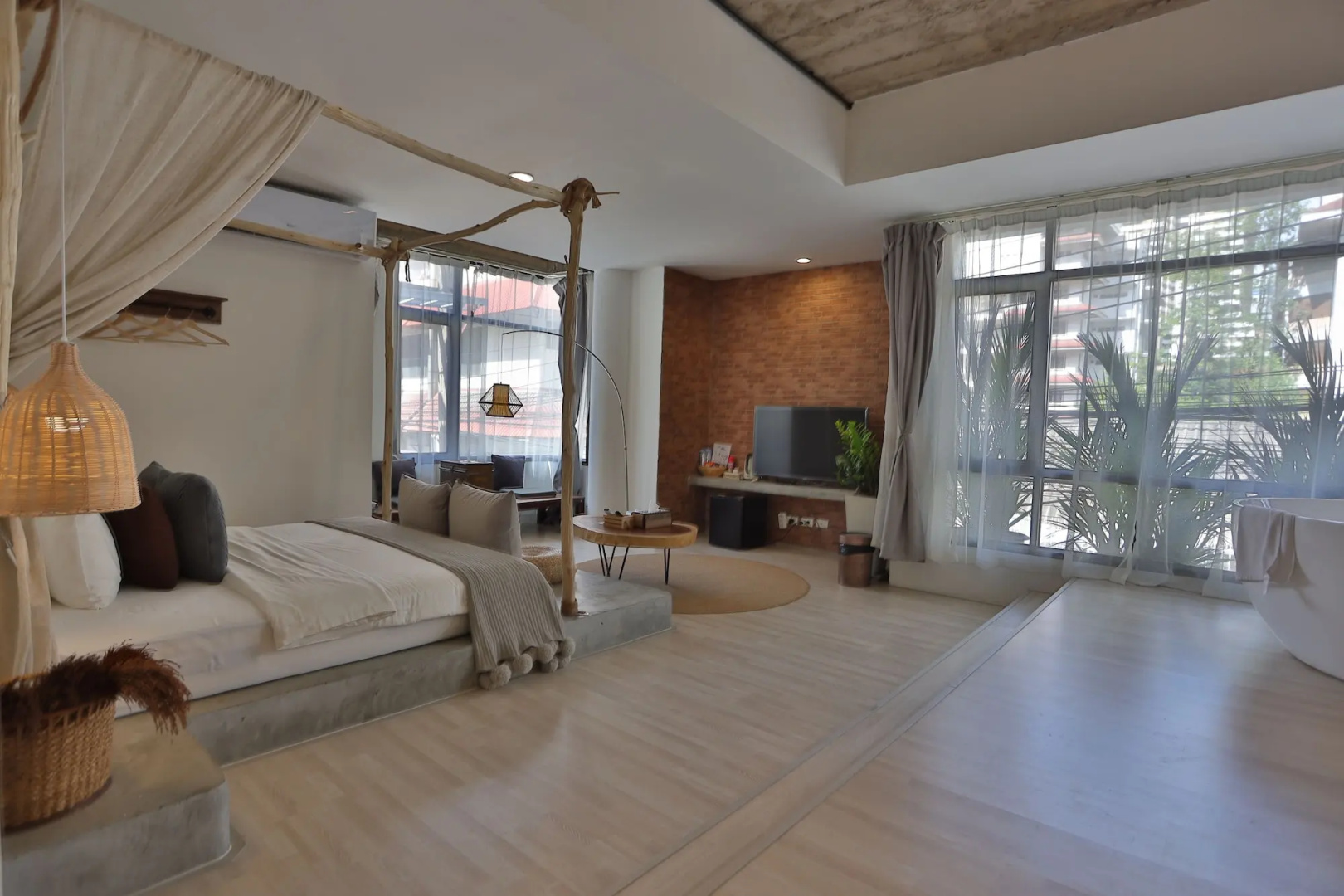 Photo - YOLO Bangkok Boutique Hotel