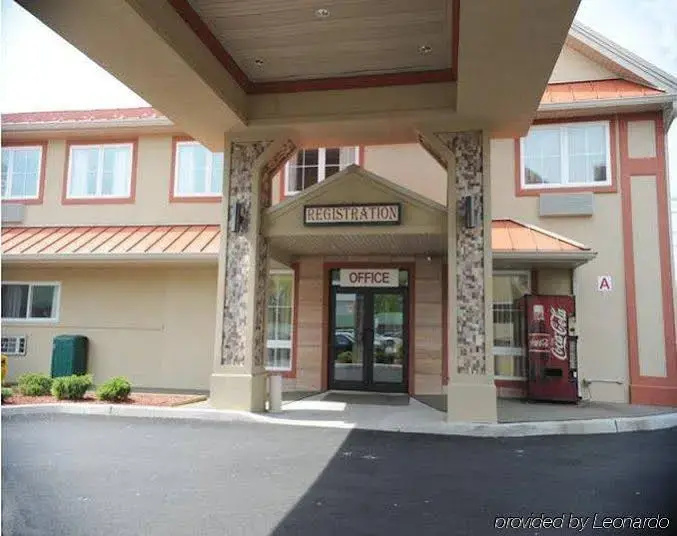 Photo - Skyview Motel
