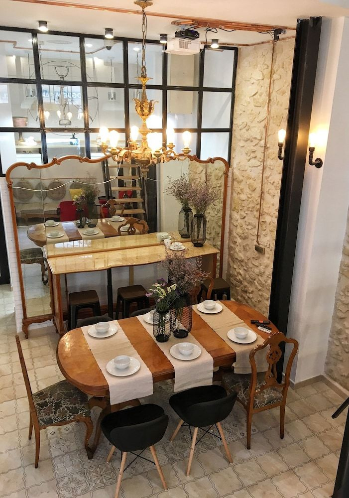 Photo - Hostal Numero Trece