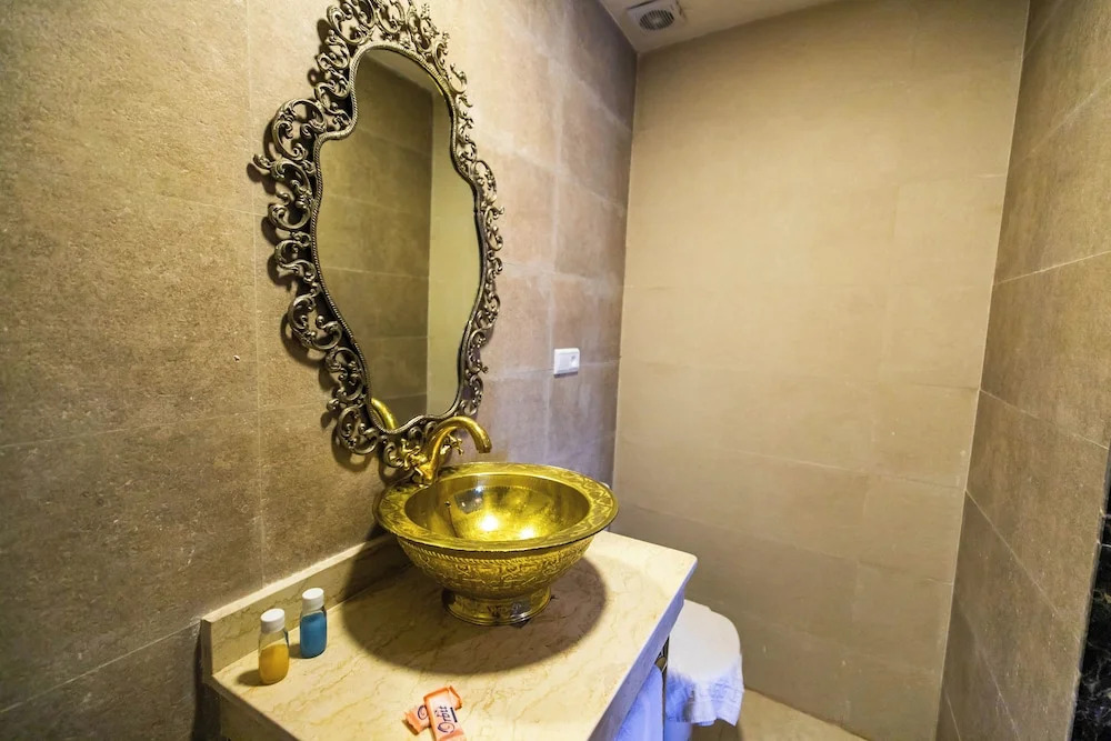 Photo - Palais Shazam & SPA