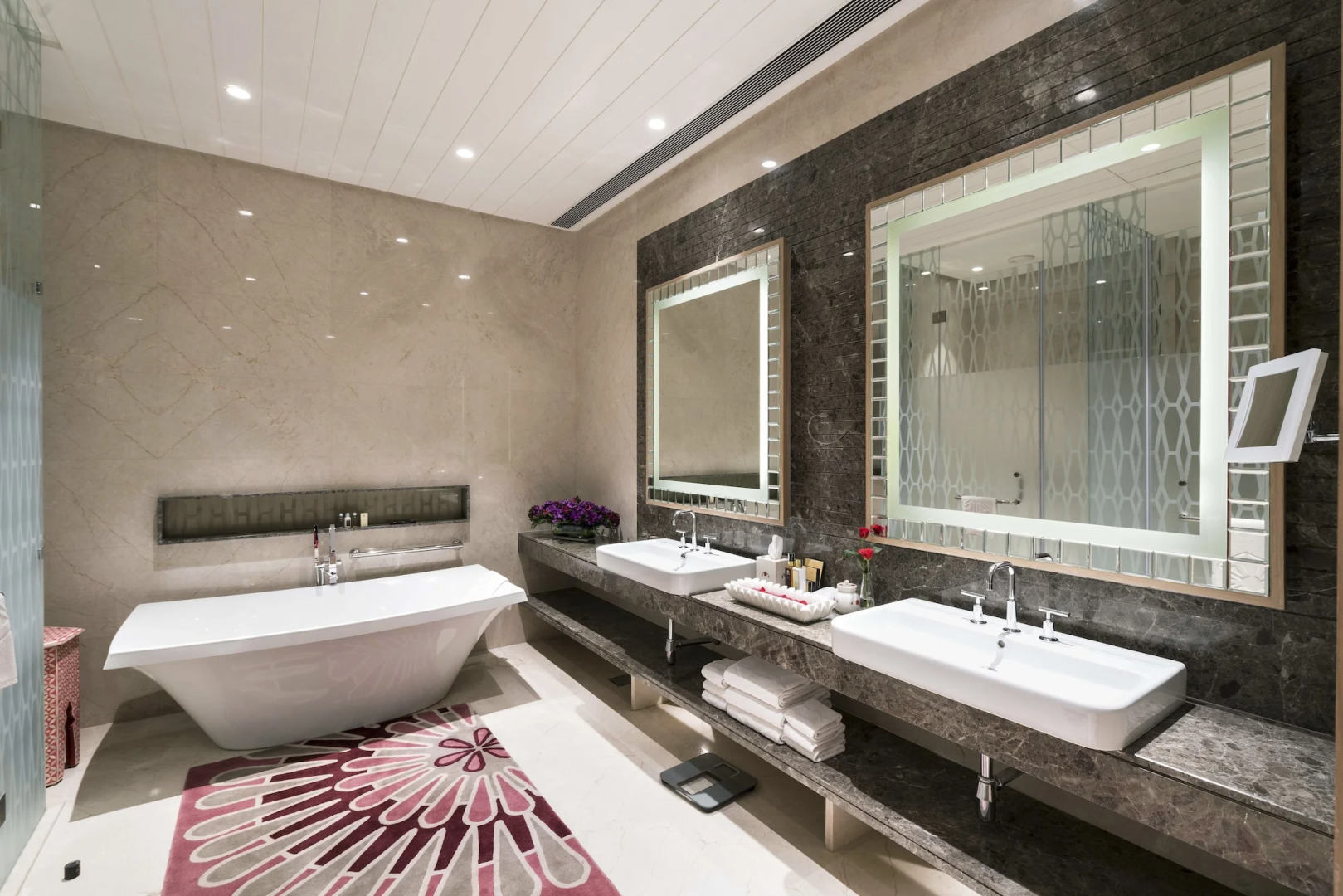 Foto - Taj Santacruz