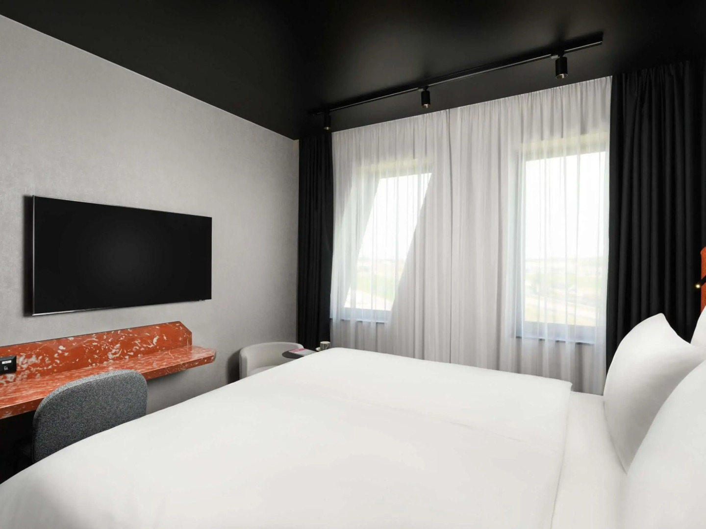 Foto - TRIBE Budapest Airport