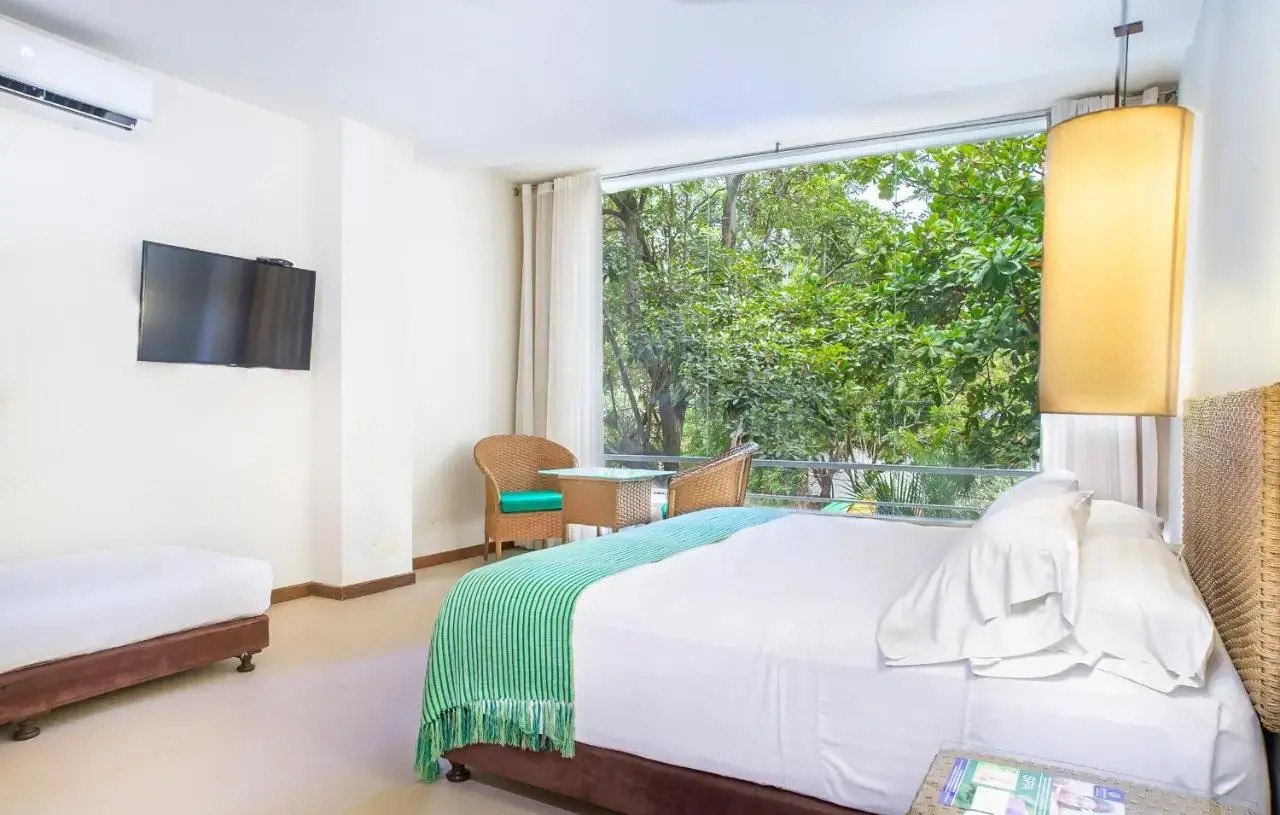 Photo - Hotel Santorini Resort