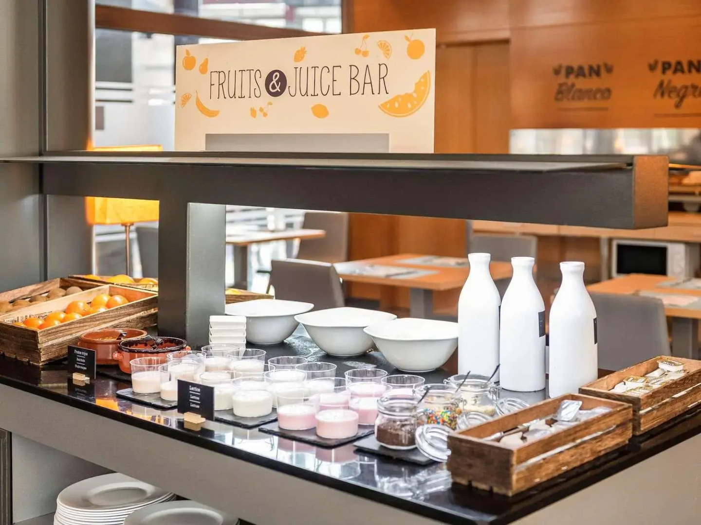 Photo - Towers Rotana - Dubai