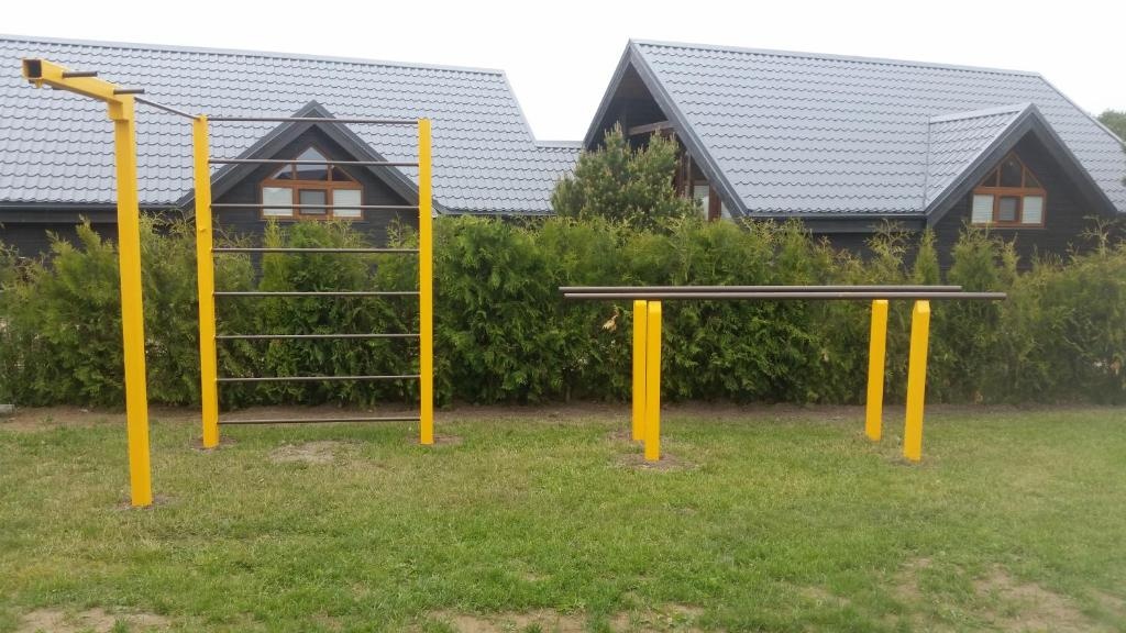 Nameliai Penkios gulbės