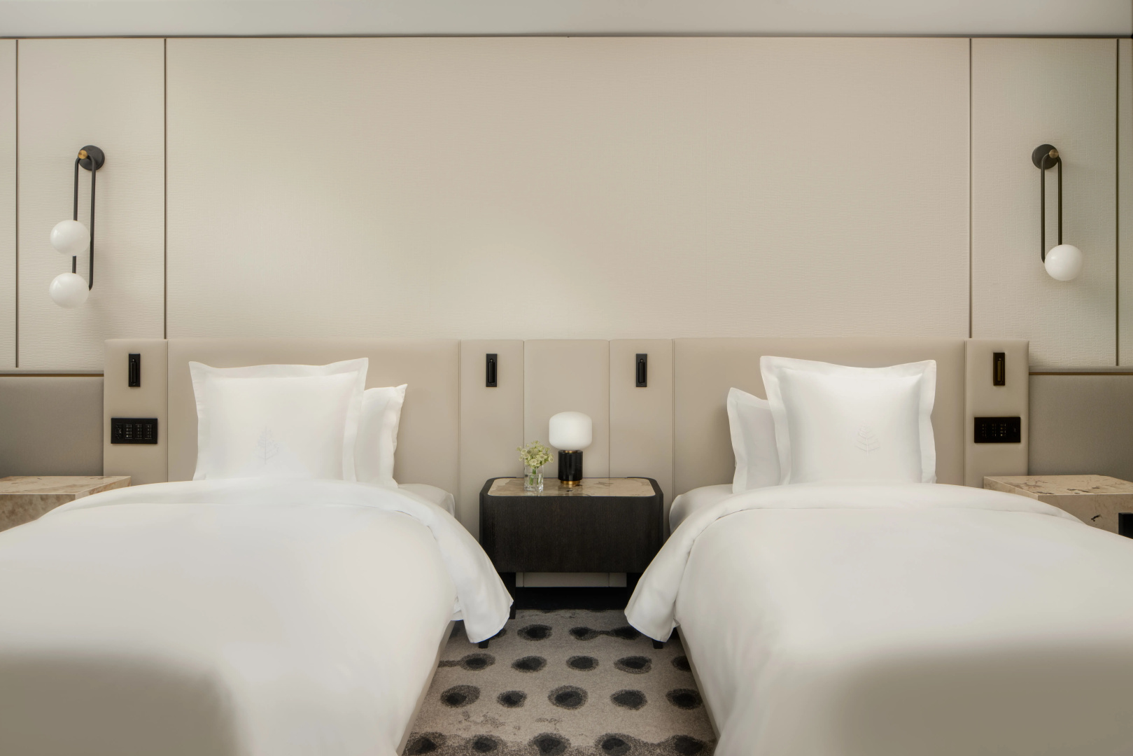 Photo - Four Seasons Hotel Toronto