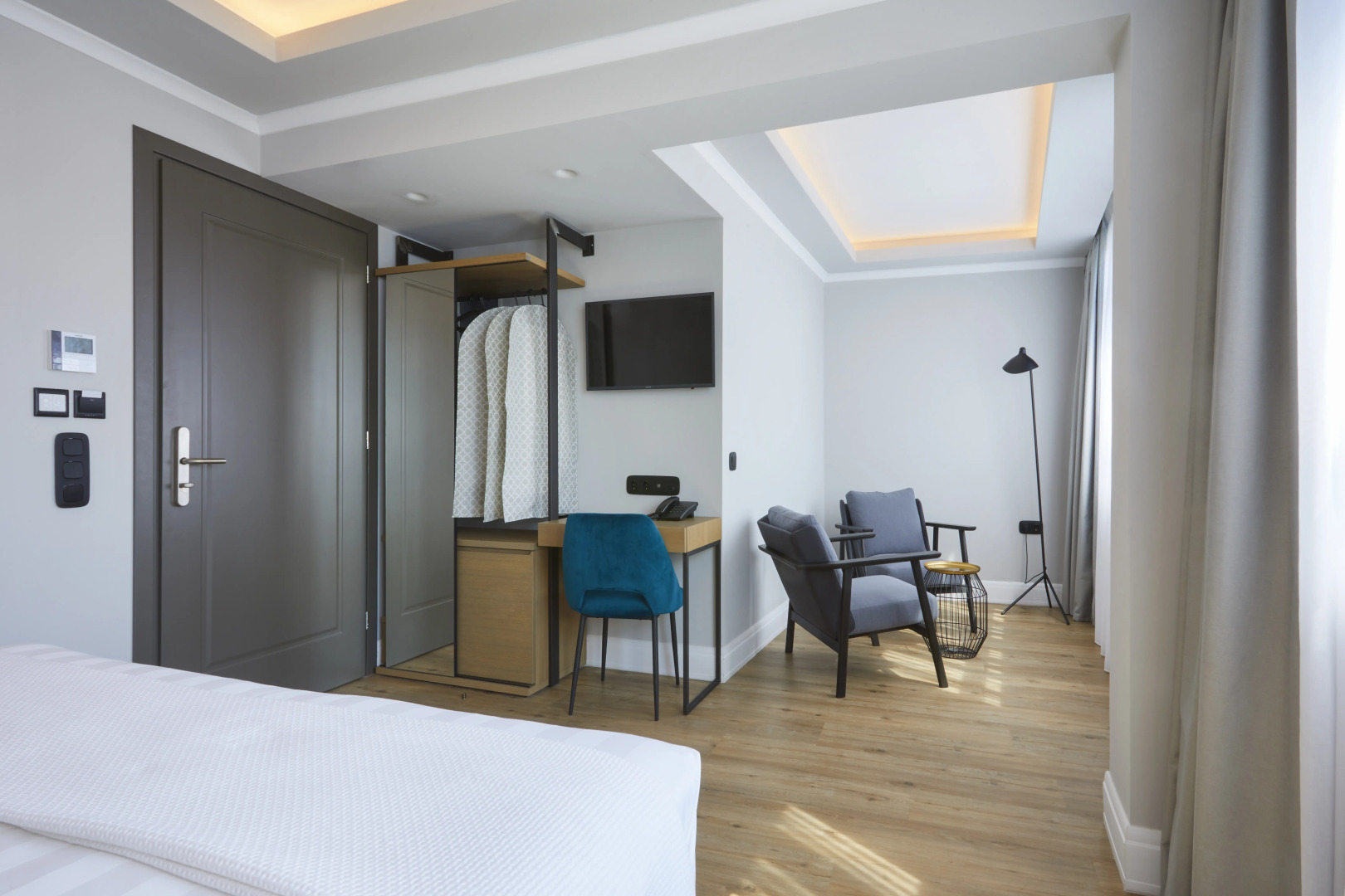 Photo - The Artist Athens