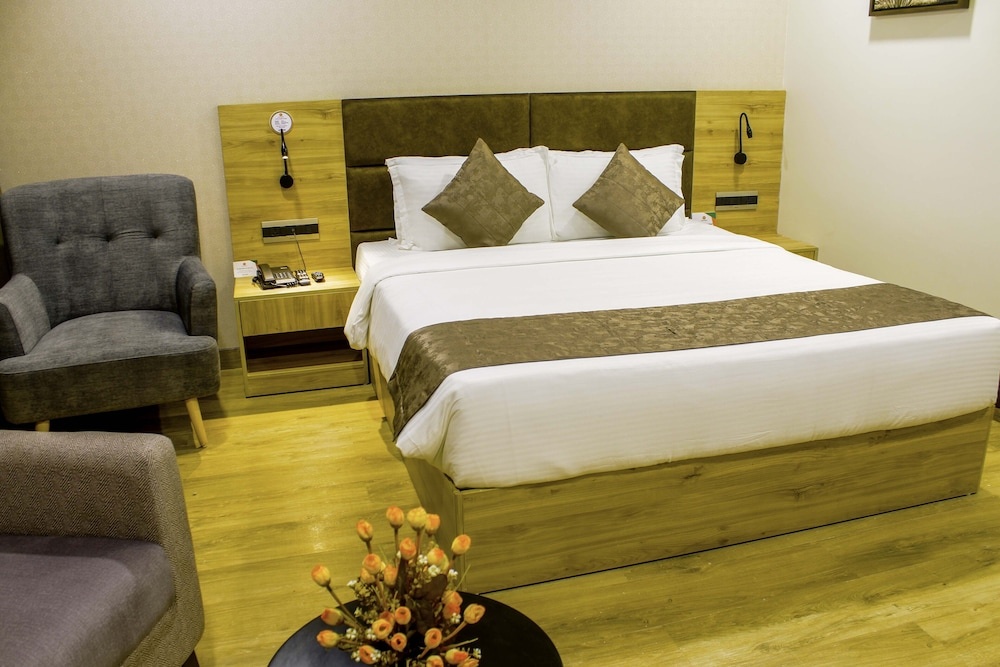 Keys Lite By Lemon Tree Hotels, Vadodara