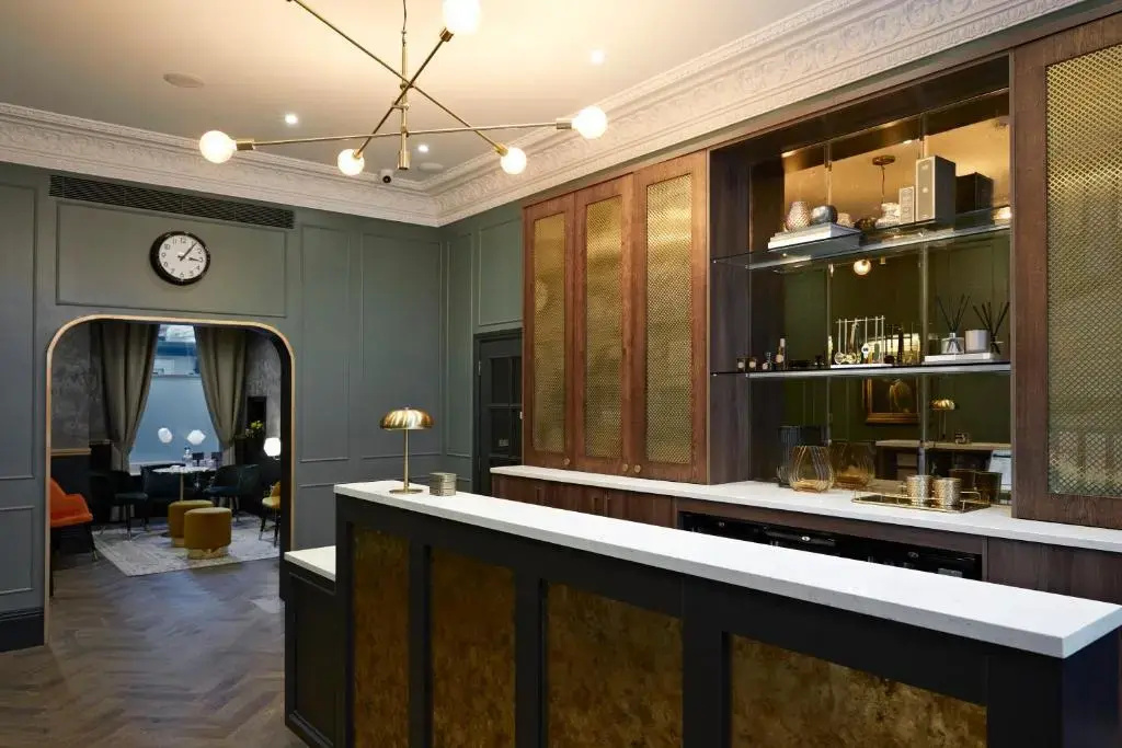 Photo - The Portico Hotel