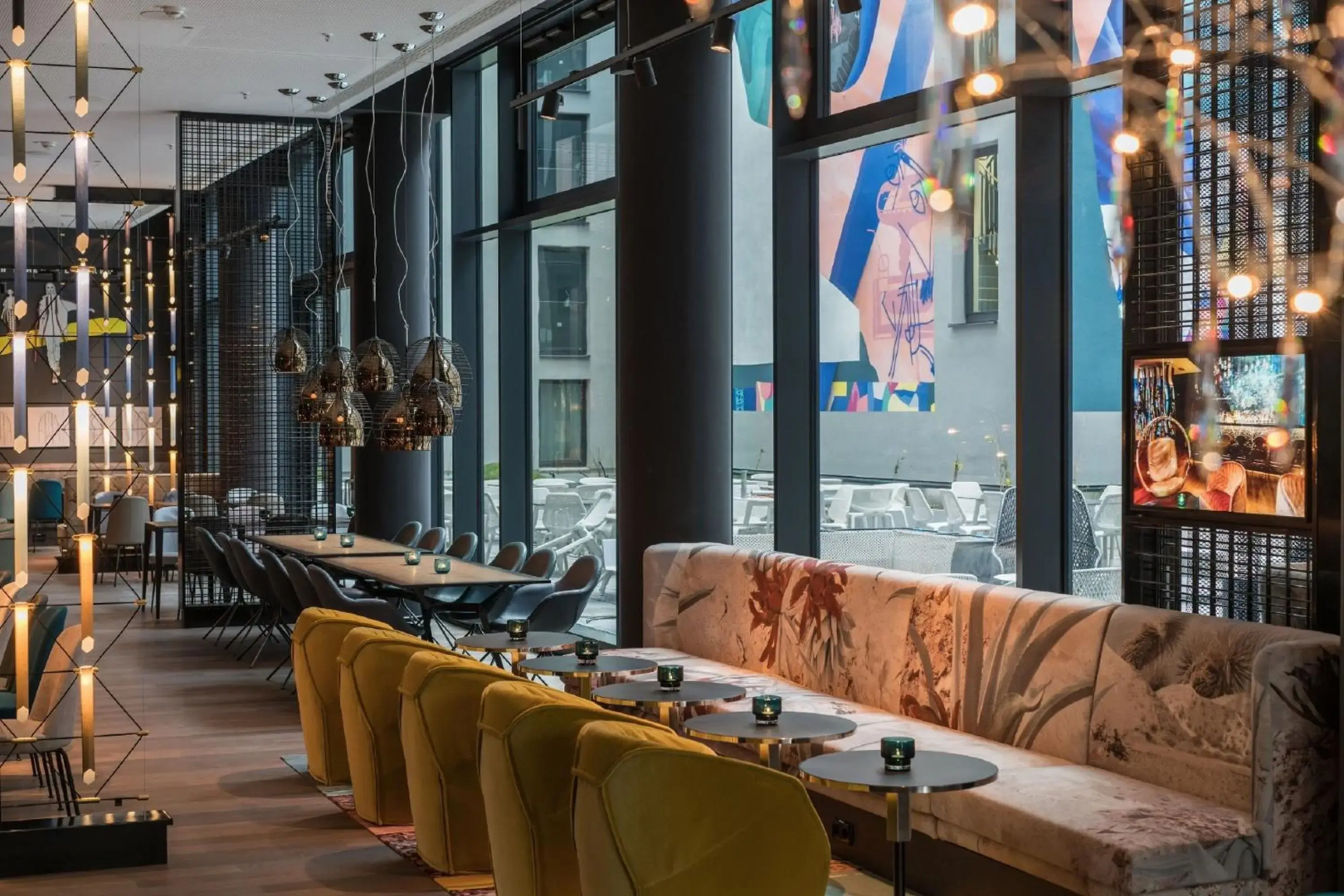 Photo - Motel One Berlin-Alexanderplatz