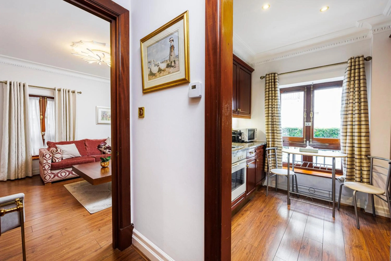 Photo - Carlton Court - Mayfair