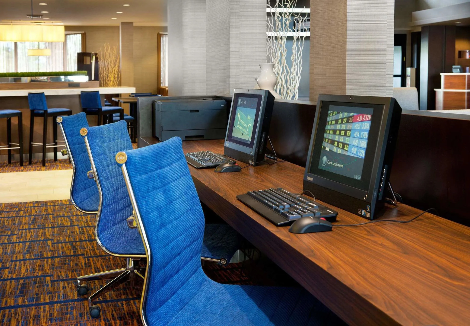 Photo - Courtyard by Marriott Oakland Airport