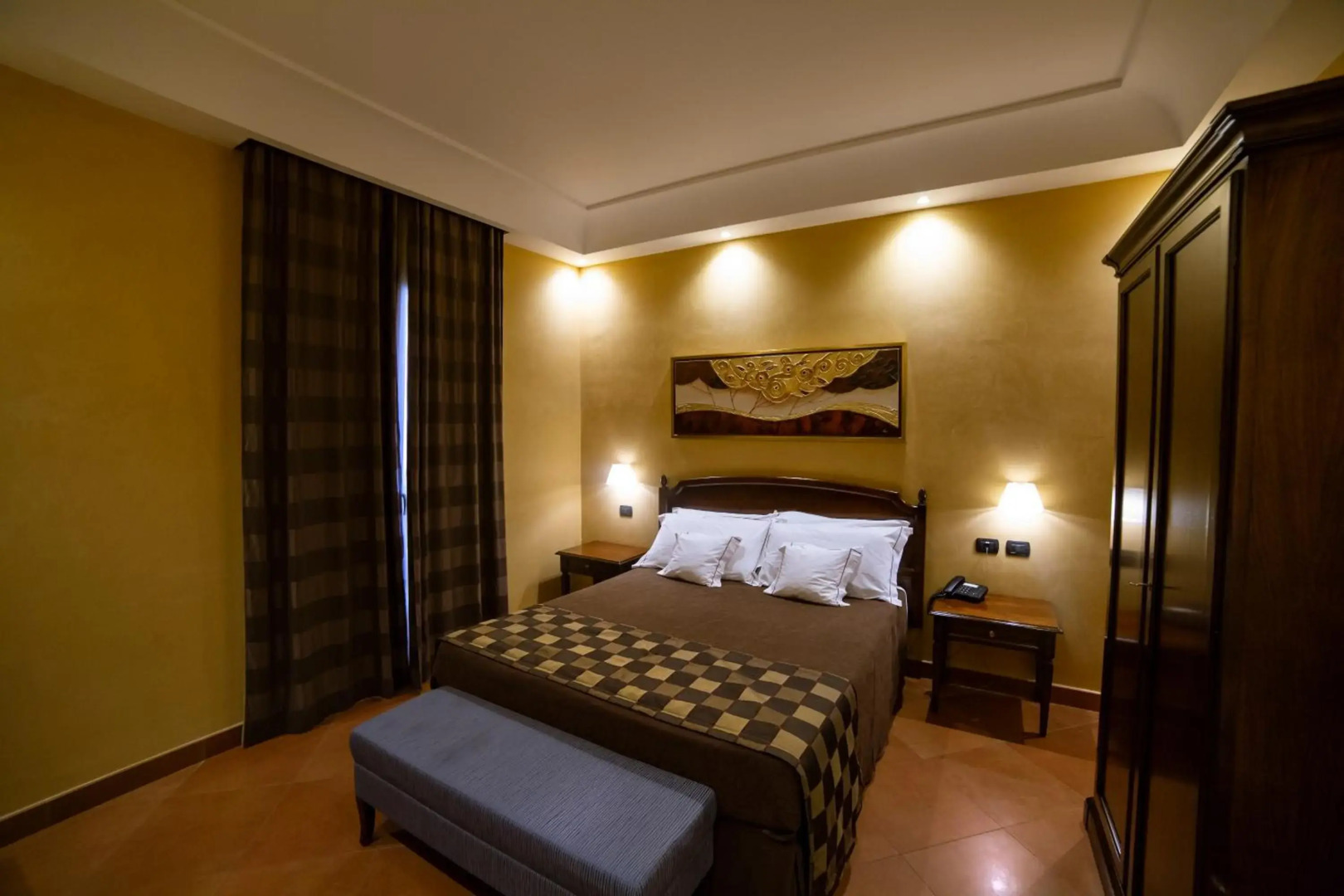 Photo - Artemis Hotel