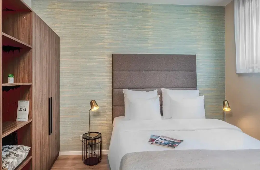 Photo - VN17 Rooftop Suites by Adrez