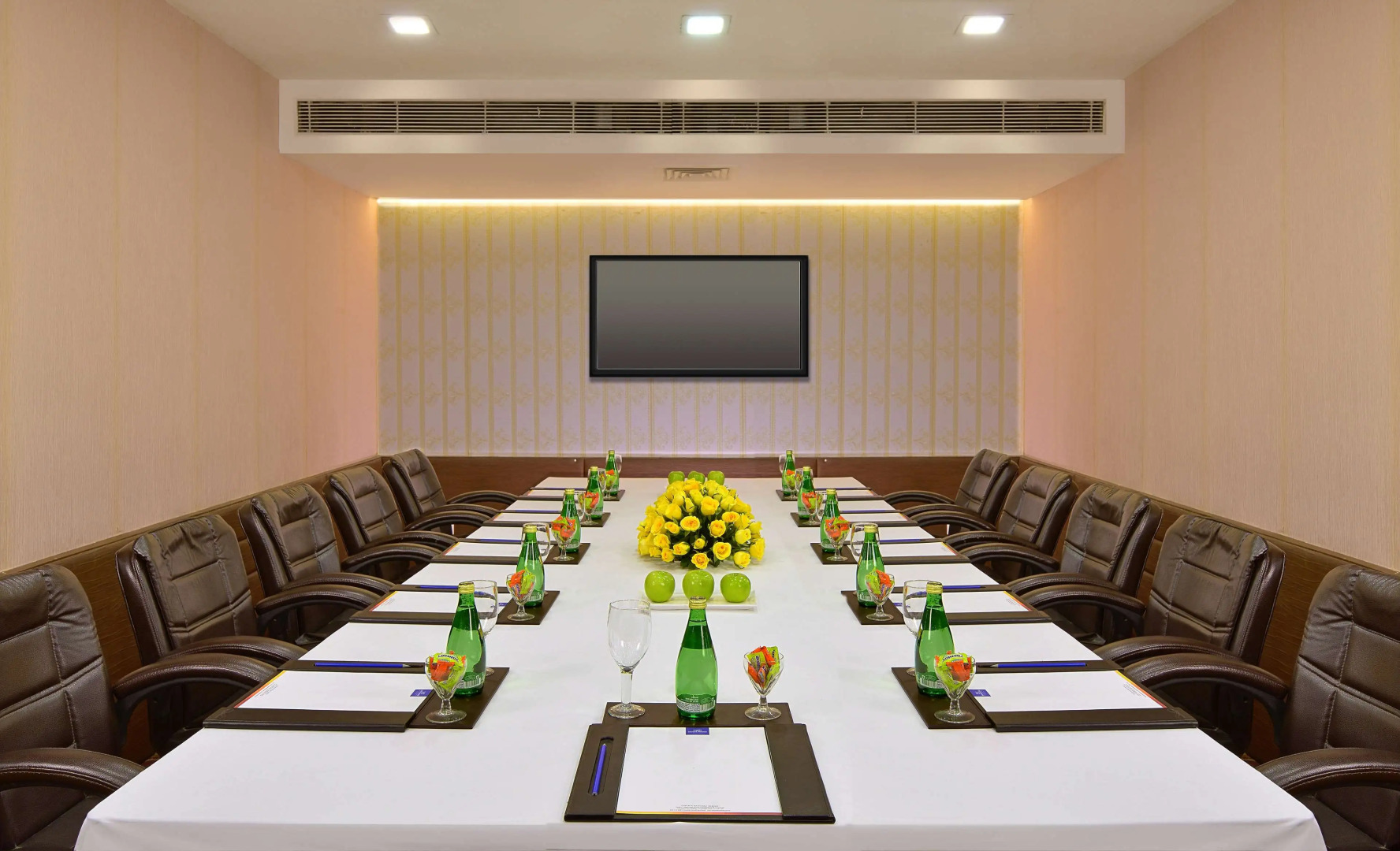 Photo - Taurus Sarovar Portico