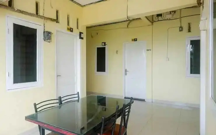 Photo - RedDoorz At Teratai Homestay Medan Amplas