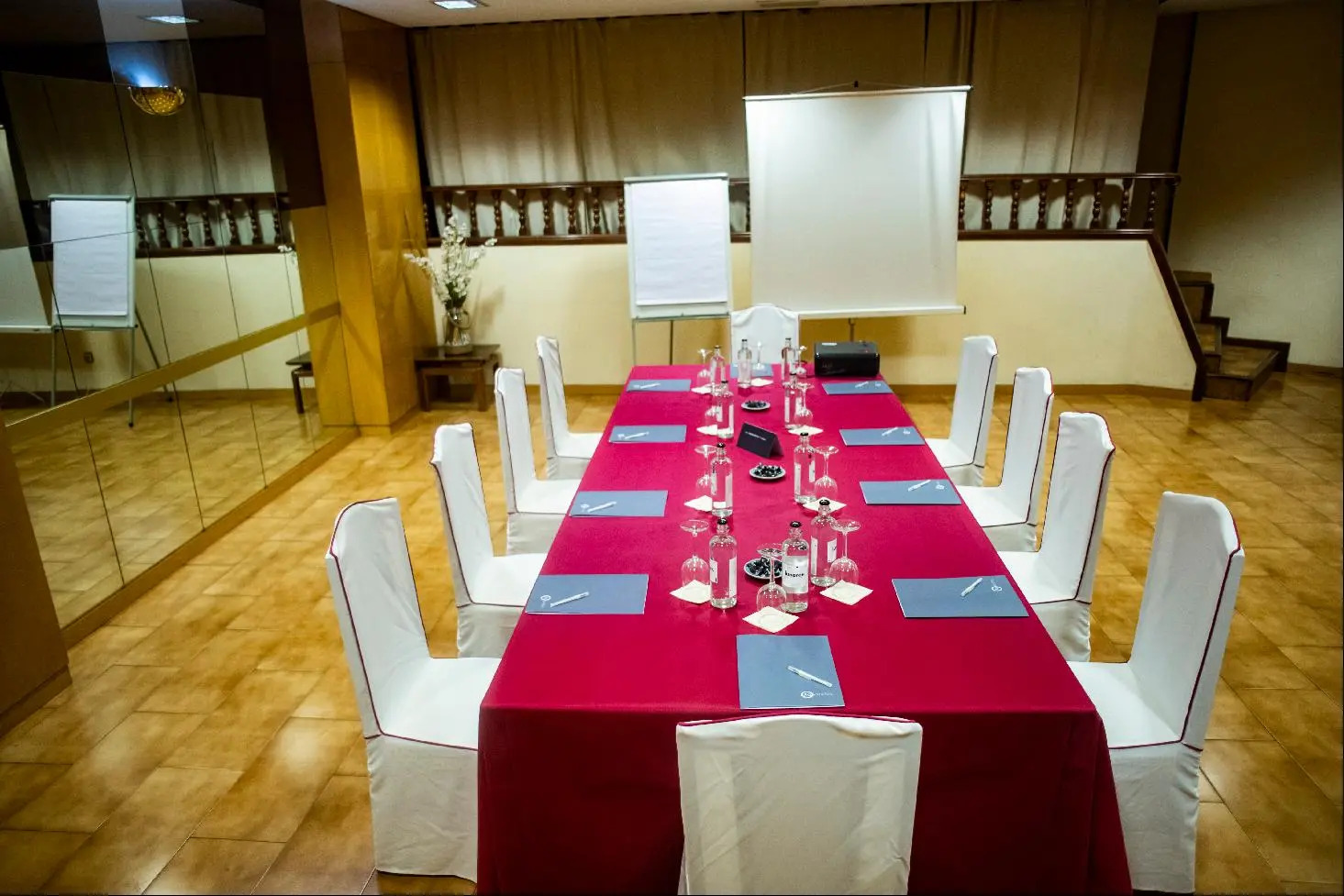 Photo - B&B HOTEL Zaragoza Royal