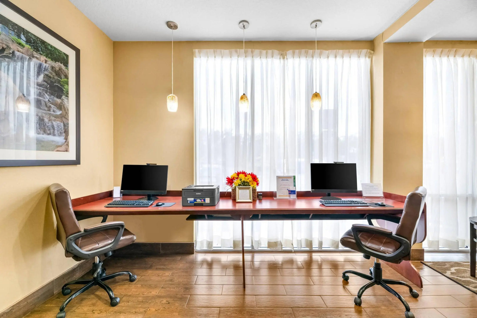 Photo - Comfort Suites Orlando Airport