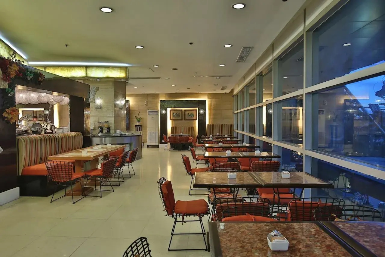 Foto - Crown Regency Hotel & Towers