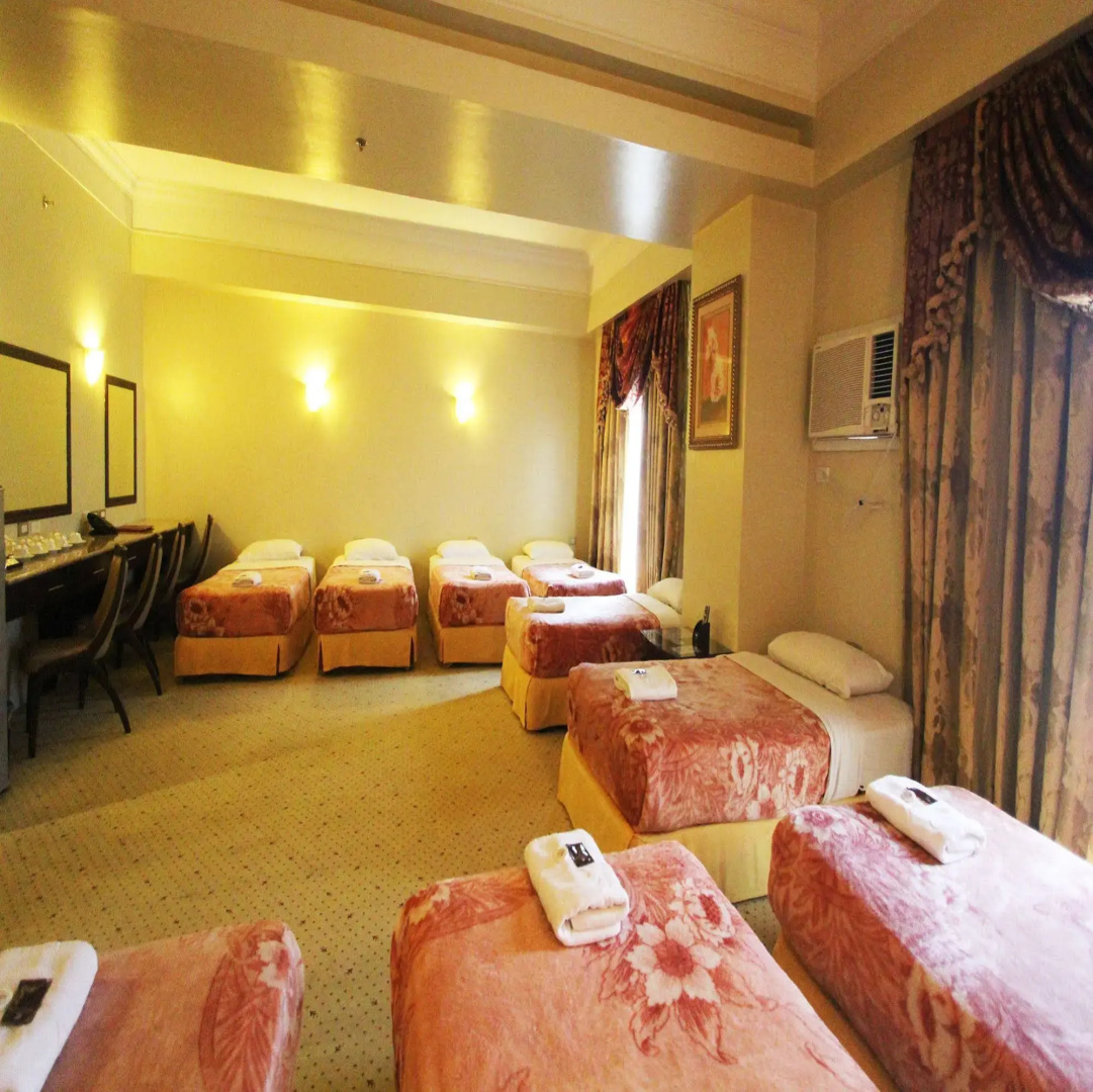 Photo - Sarrosa International Hotel and Residential Suites