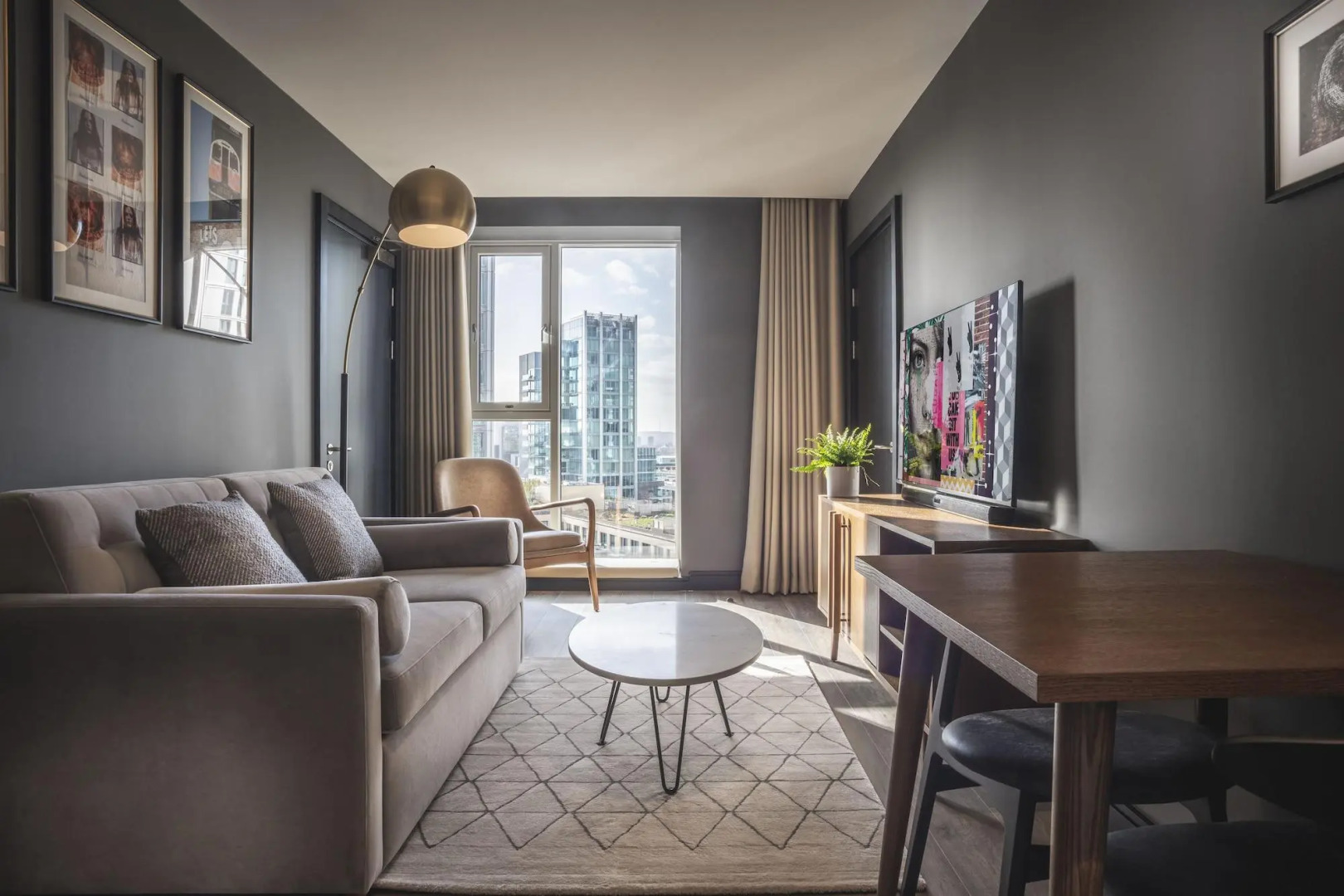 Foto - The Gate London City