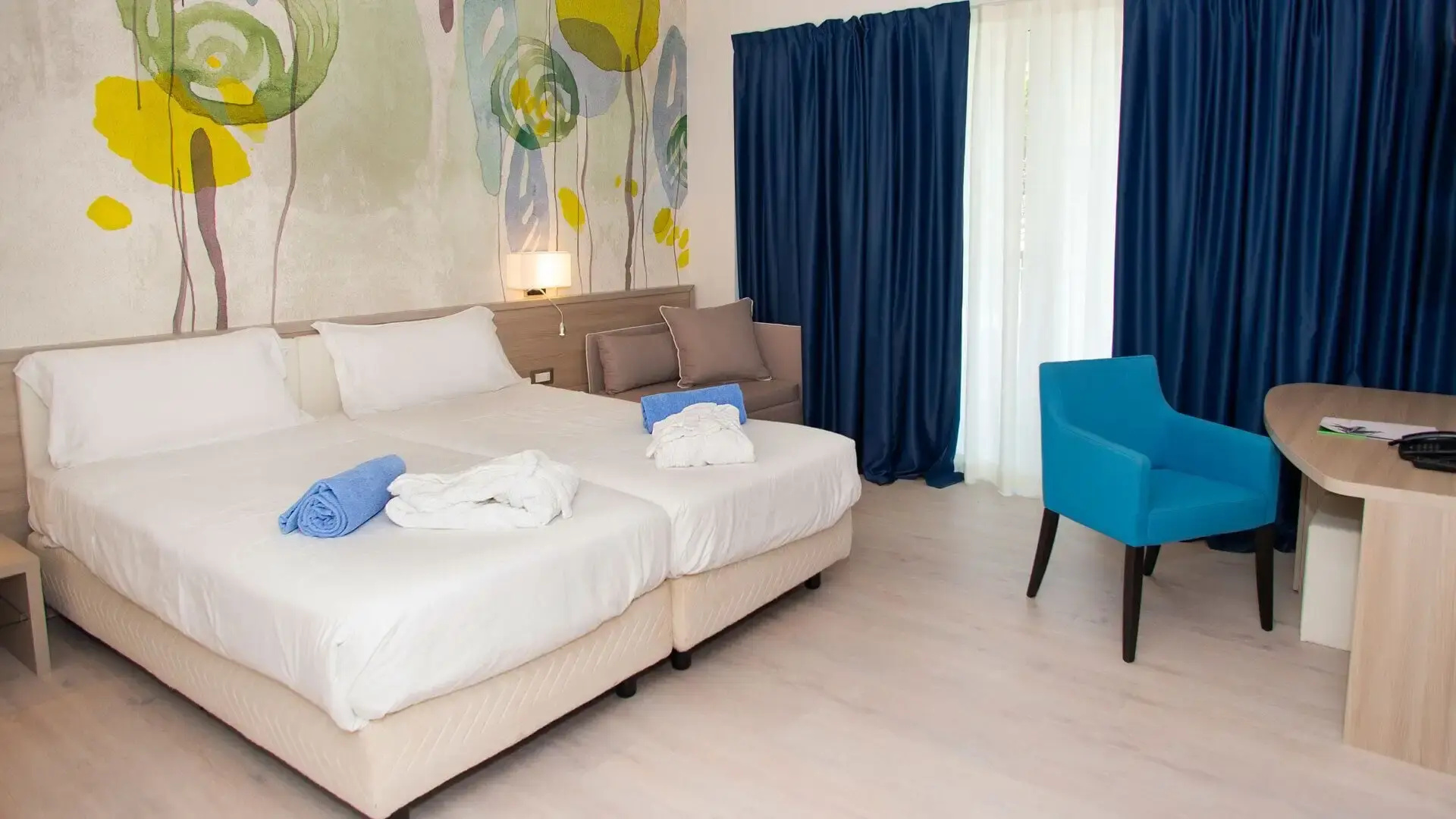 Photo - Hotel President