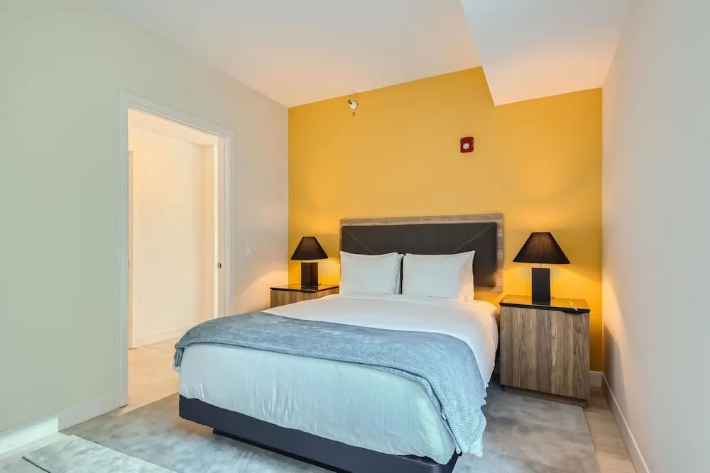 Photo - Sentral Michigan Avenue