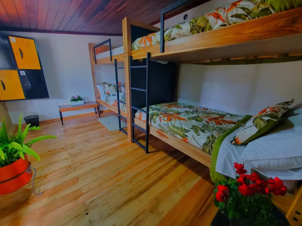 Photo - Sun Backpackers