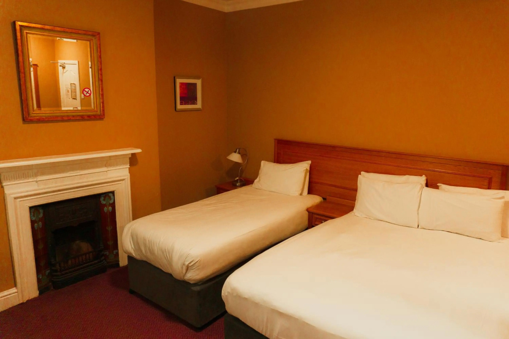 Photo - Phoenix Park Hotel