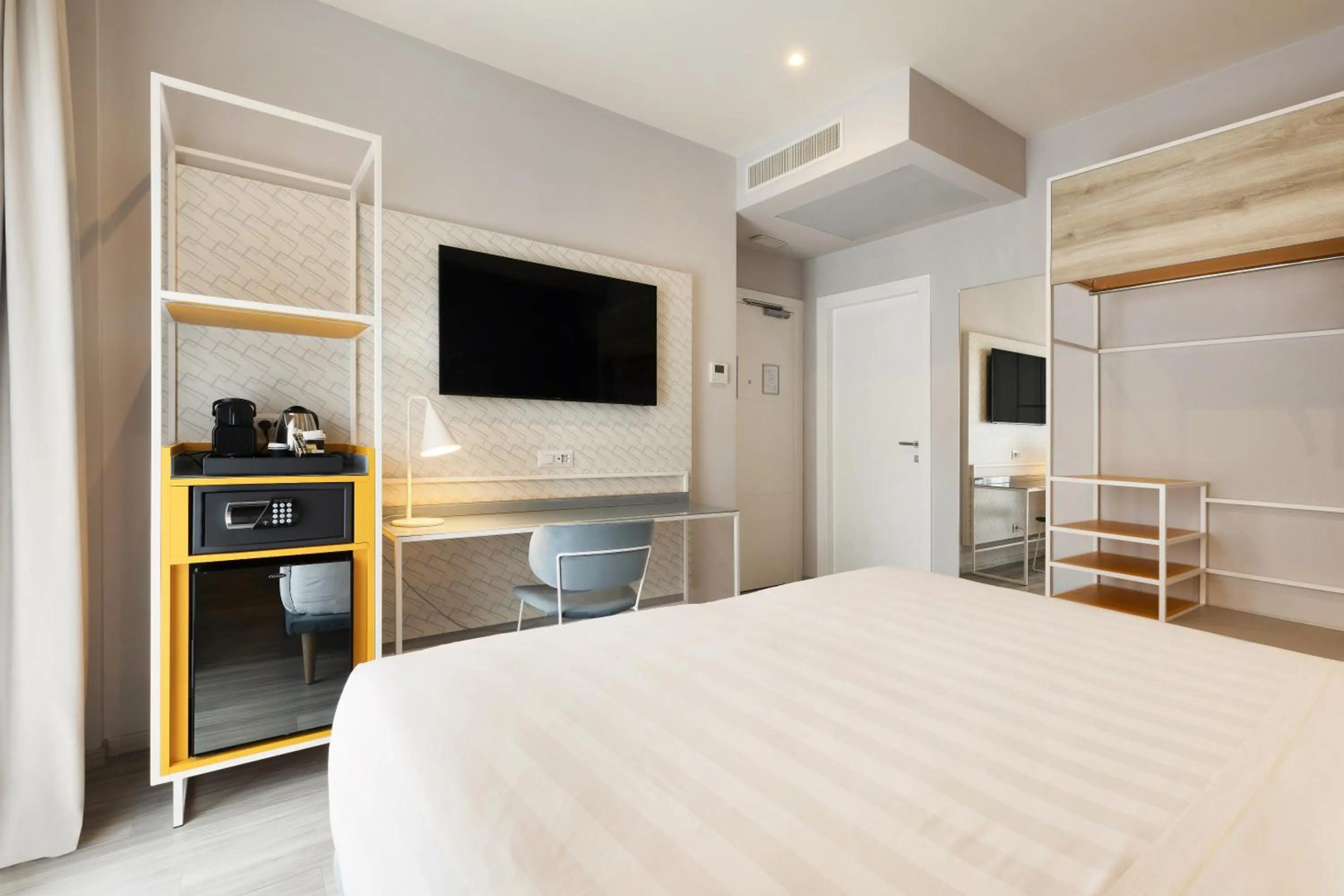 Photo - Adesso Hotel