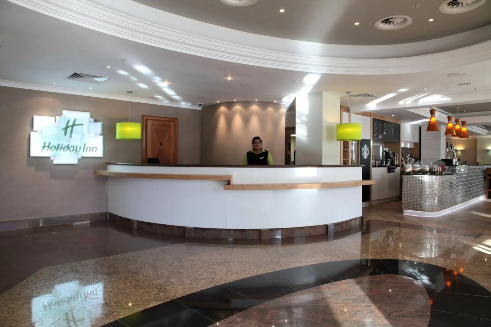 Photo - B&B HOTEL London Heathrow