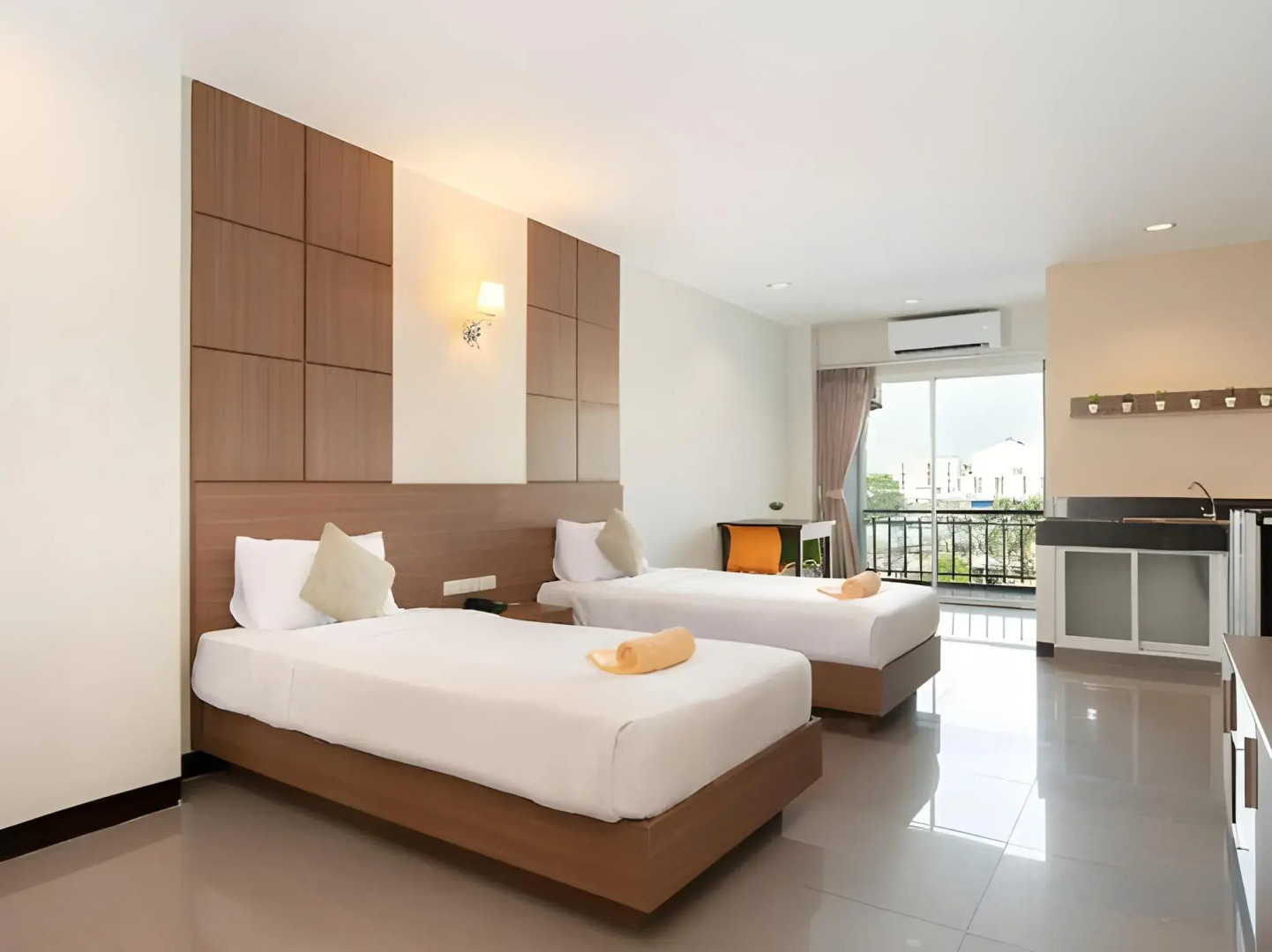 Photo - Leenova Hotel