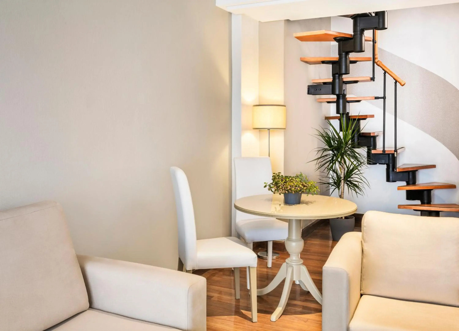 Photo - Melia Maria Pita