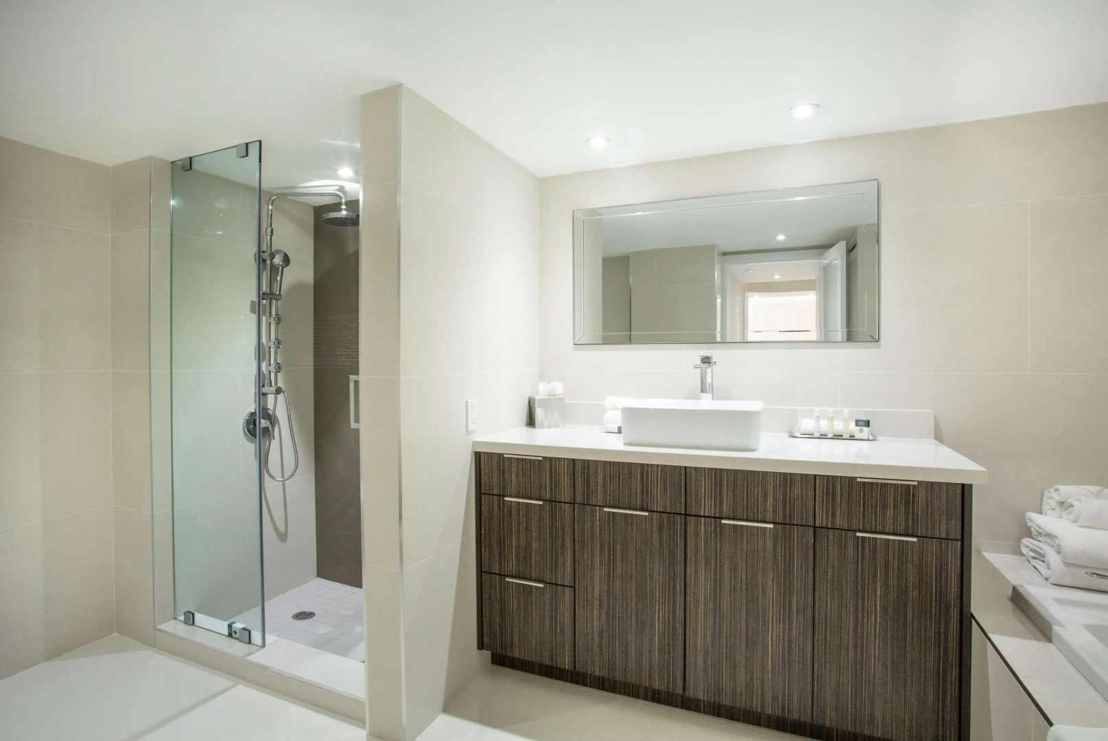 Photo - DoubleTree by Hilton Grand Hotel Biscayne Bay