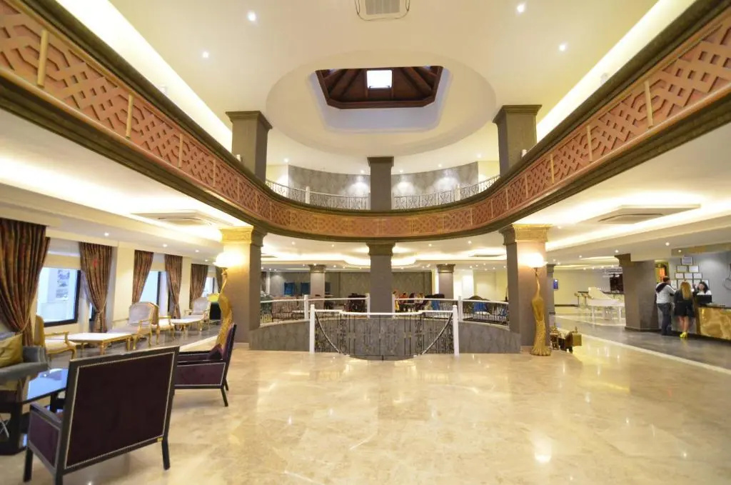 Foto - Azka Hotel