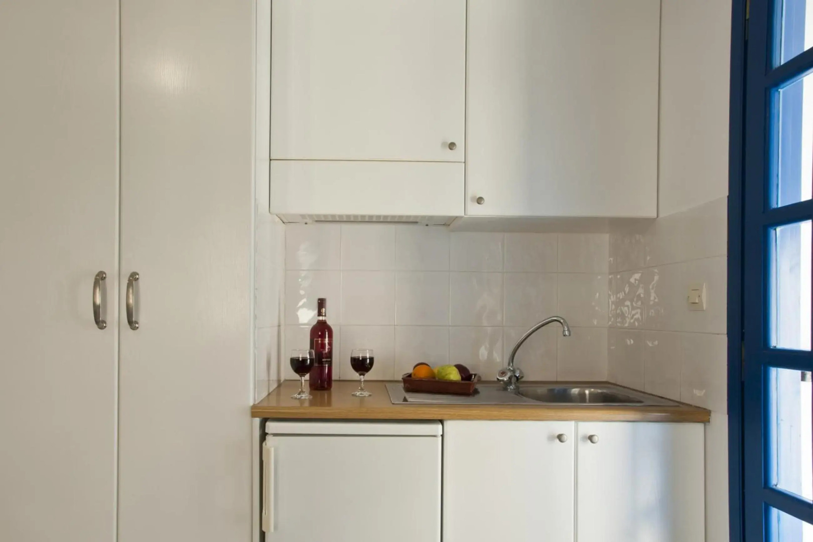 Foto - Ancient Thera Studios