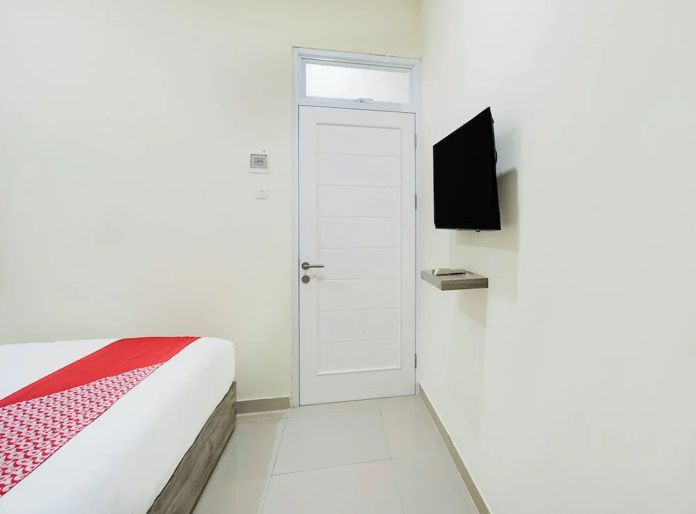 Hotel O Krekot Residence Pasar Baru
