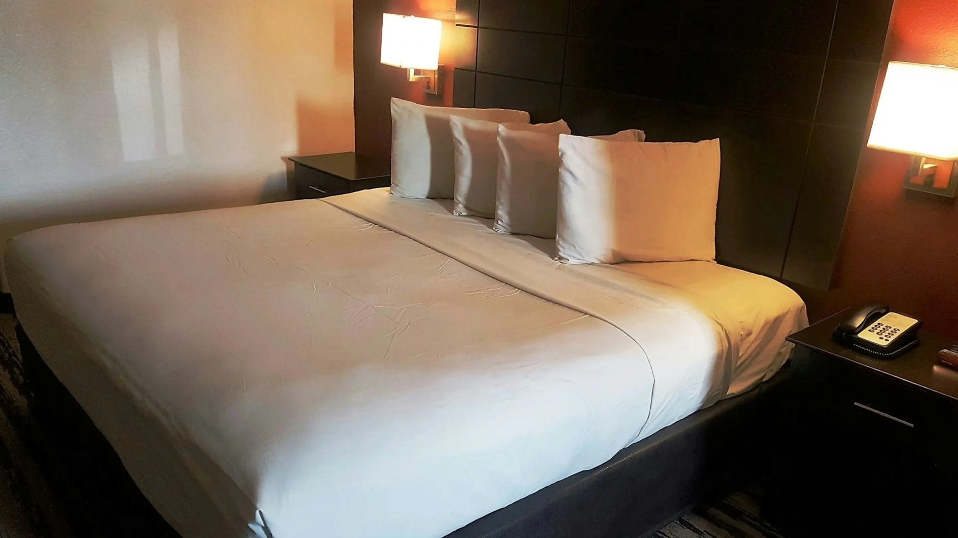 Foto - Red Roof Inn & Suites Houston - Humble/IAH Airport