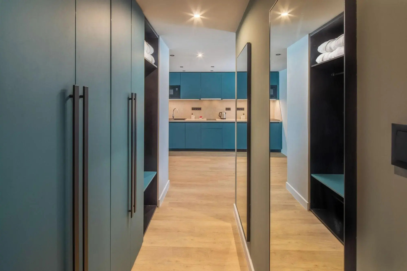 Photo - Escala Hotel & Suites